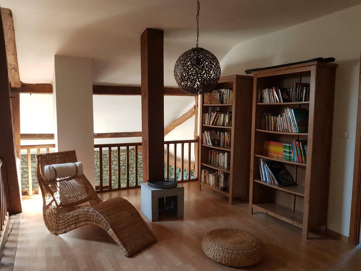 La Parenthese Villa Chimay Exterior photo